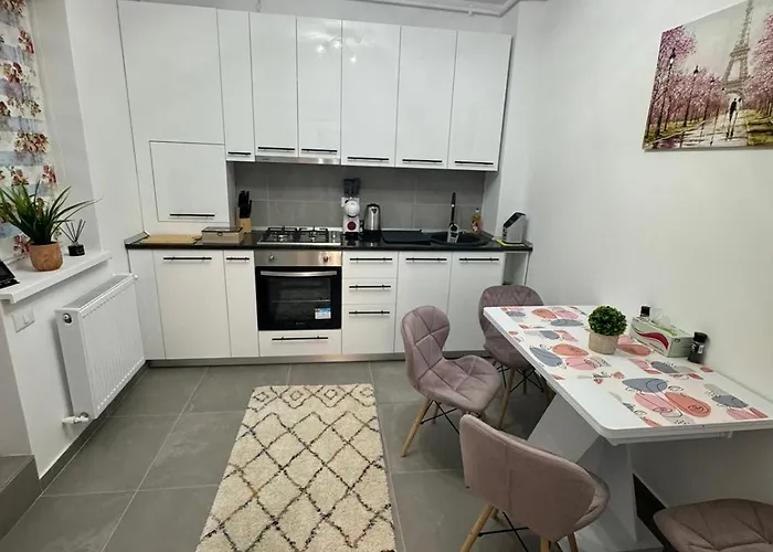 The Moon View Apartment Bukarest